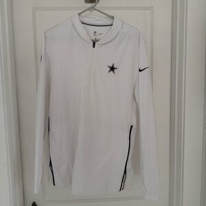 Dallas Cowboys On Field Apparel Windbreaker | Men's Large
